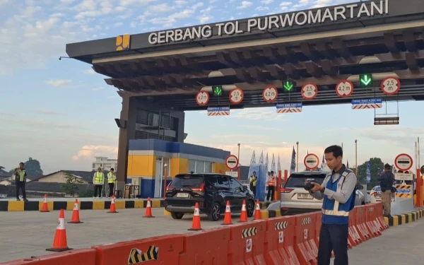 Thumbnail Berita - Tol Fungsional Jogja–Solo Segmen Purwomartani–Prambanan Dibuka, Ribuan Pemudik Mulai Melintas