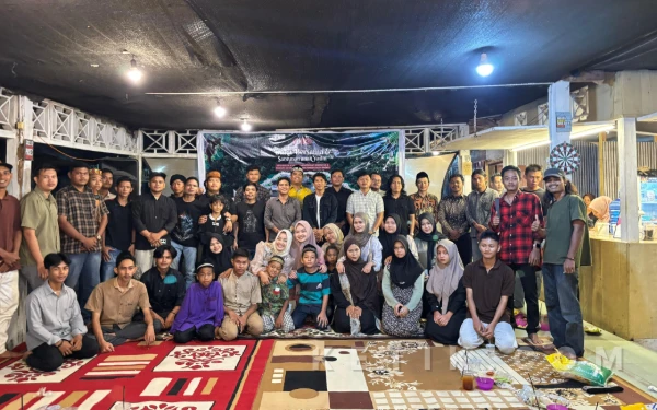 Thumbnail Berita - Kolaborasi! Bukber IPMA Singkil dan KOAS Kompak Santuni Puluhan Anak Yatim