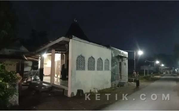 Thumbnail Berita - Dua Remaja Asal Kediri Terluka Parah Akibat Ledakan Petasan di Musala Udanawu Blitar