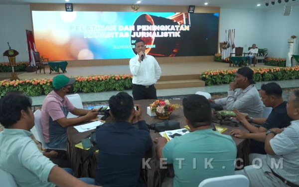 Thumbnail Berita - Tingkatkan Kualitas Pers, Diskominfo Asahan Adakan Pelatihan Jurnalistik