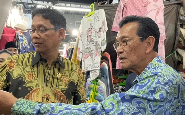 Thumbnail Berita - Menkeu Purbaya di Beringharjo Yogyakarta: Menepis Narasi Mati Suri Pasar Tradisional