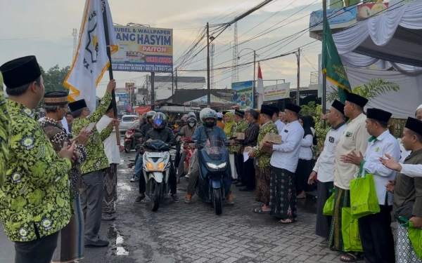 Thumbnail Berita - DMI Jatim Buka Masjid Ramah Pemudik, Sediakan Ruang Istirahat Hingga Layanan Kesehatan