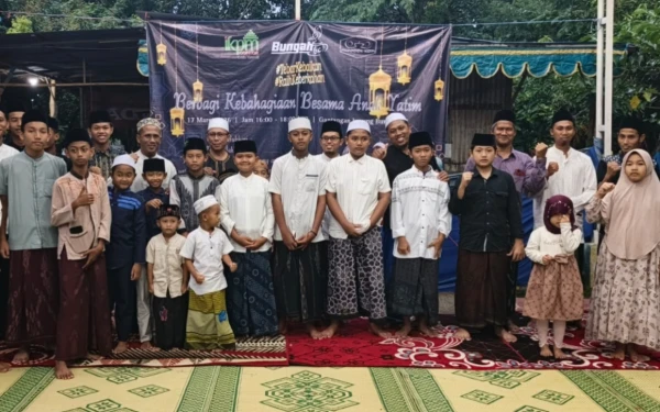 Thumbnail Berita - Gantangan Kicaumania Bungah BC Rutin Gelar Buka Puasa Bersama Sekaligus Santuni Anak Yatim Piatu Di Gresik