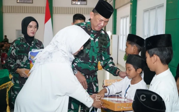 Thumbnail Berita - Pangdam XXI/Raden Inten Tekankan Nilai Keimanan Prajurit dalam Safari Ramadan