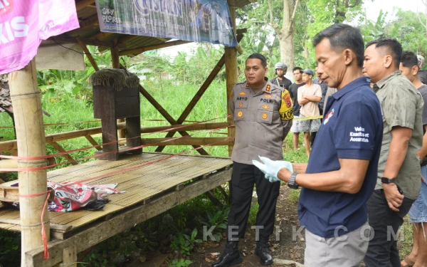 Thumbnail Berita - Warga Bandelan Bondowoso Geger, Temukan Jenazah Bayi Perempuan dalam Kresek Hitam