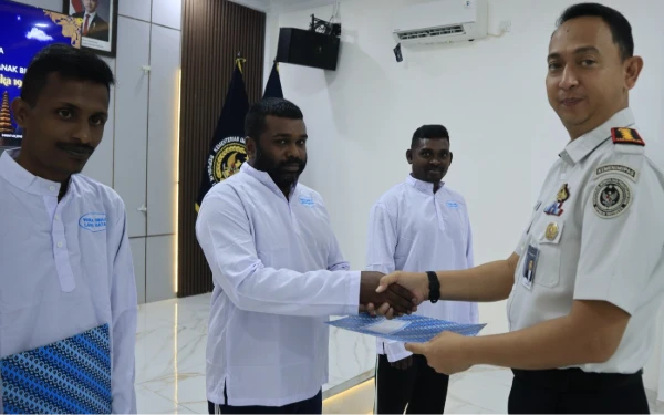 Thumbnail Berita - Tiga Warga Binaan Lapas Batam Terima Remisi Khusus Nyepi 2026