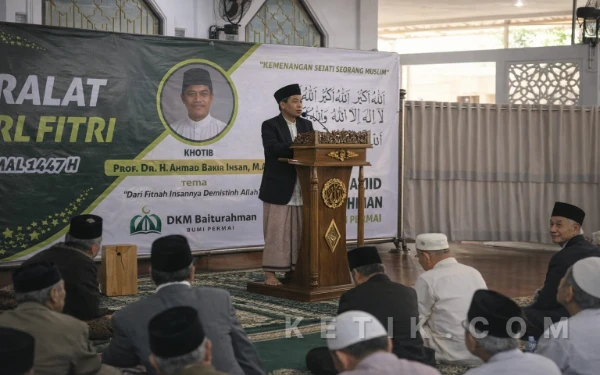 Thumbnail Berita - Jadi Khatib Idulfitri di Jakarta, Akademisi Sumenep Prof H.A Bakir Ihsan Usung Tema Kembali ke Fitrah