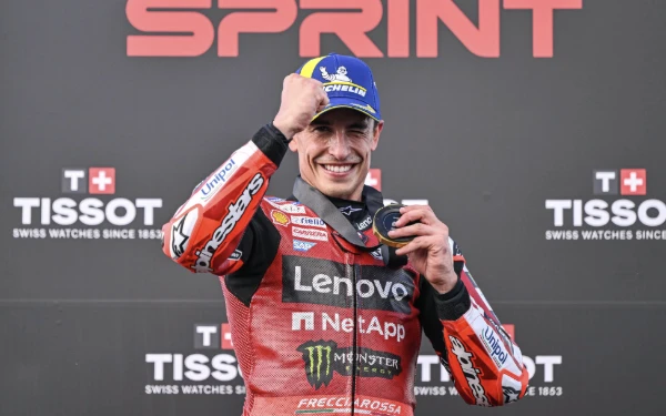 Thumbnail Berita - Hasil Sprint Race MotoGP Brasil 2026: Marc Marquez Menang, Samai Rekor Jorge Martin