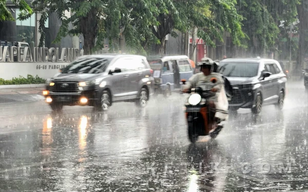 Thumbnail Kabupaten Madiun dan Magetan Diprediksi Hujan Ringan Hari Ini, Cek Daerahmu Sekarang