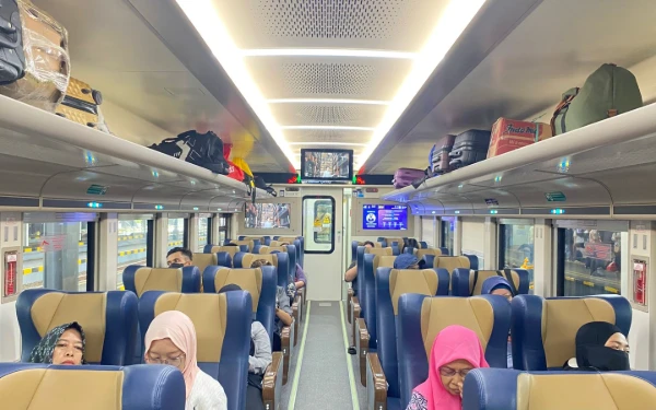 Thumbnail Berita - Arus Balik Lebaran 2026! Ini Hasil Pantauan Penumpang KA di Stasiun Wilayah Daop 8 Surabaya