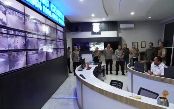 Thumbnail Berita - Jangan Sampai Terjebak Macet, Pantau 252 CCTV Lewat HP di s.id/Makota2026