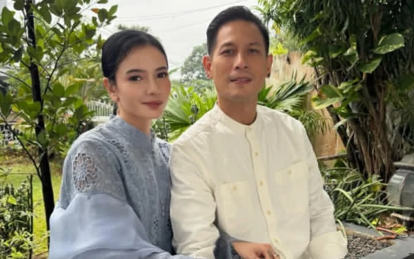 Thumbnail Berita - Rayakan Lebaran Bareng, Agama Chef Juna Akhirnya Diungkap Sang Kekasih