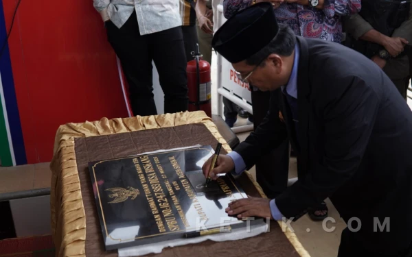 Thumbnail Berita - Bupati Aceh Singkil Resmikan SPBU Kompak 3T di Desa Biskang