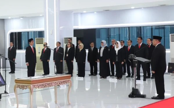 Thumbnail Berita - Ossy Dermawan Lantik Pejabat Pengawas dan Fungsional Kementerian ATR/BPN