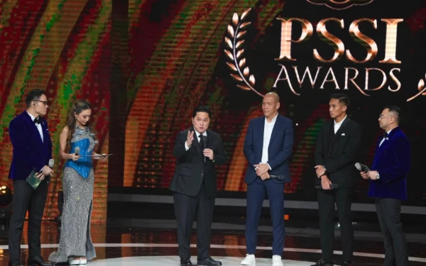 Thumbnail Berita - PSSI Jatim Sabet Gelar Provincial Association of The Year, Erick Thohir: Peran Penting Bangun Sepak Bola