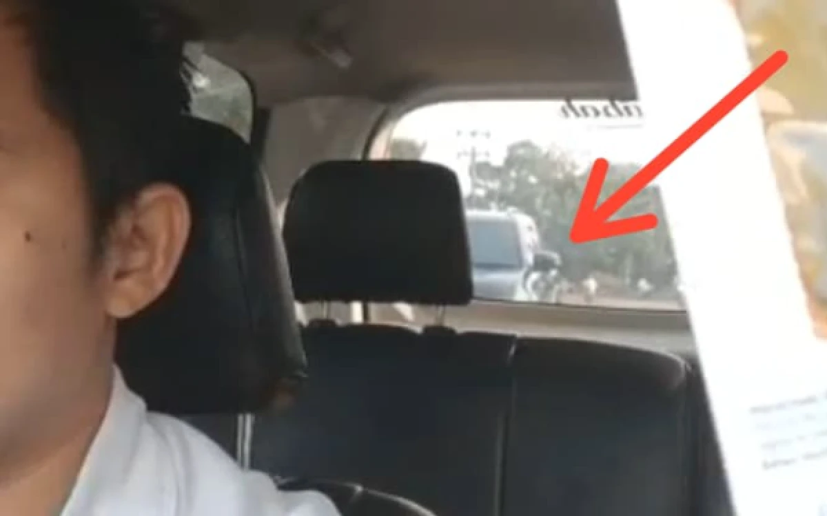 Thumbnail Berita - Mobilnya Diduga Ditabrak dengan Sengaja, Penyuluh Agama di Pasbar Minta Keadilan