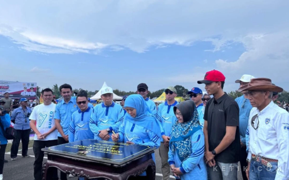 Thumbnail Berita - Dinamai Sirkuit Suryo oleh Gubernur Khofifah! Harapkan Lahir Pembalap-Pembalap Dunia dari Magetan