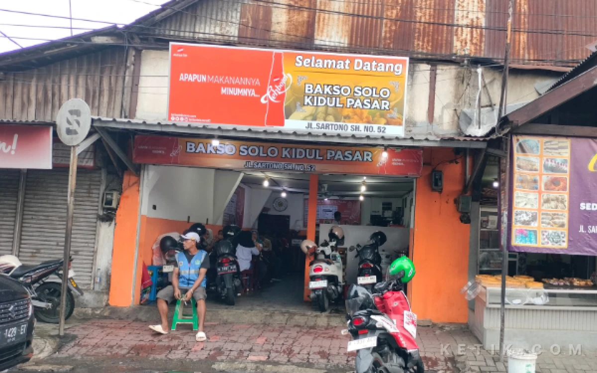 Thumbnail Berita - Dari Selatan Pasar hingga Kirim ke Luar Negeri, Begini Perjalanan Bakso Solo Kidul Pasar