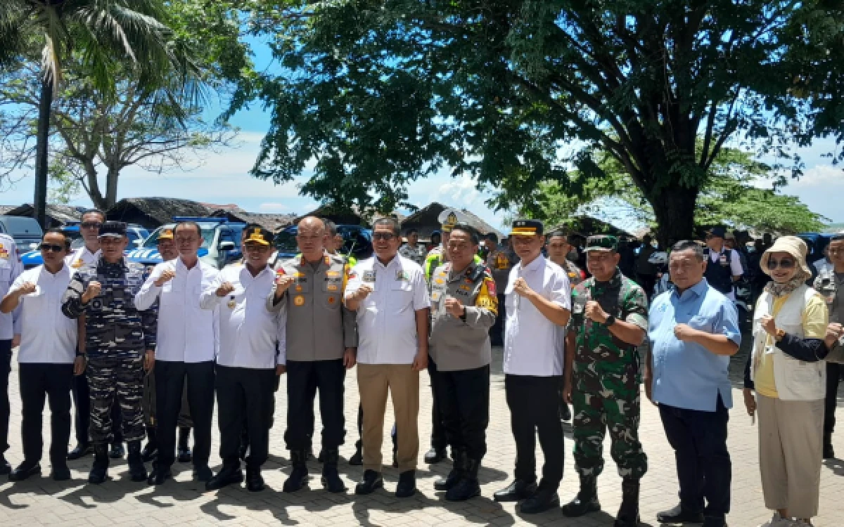 Thumbnail Berita - Lebaran 2026: Wisatawan ke Banten Tembus 2,4 Juta Orang, Anyer dan Carita Jadi Favorit
