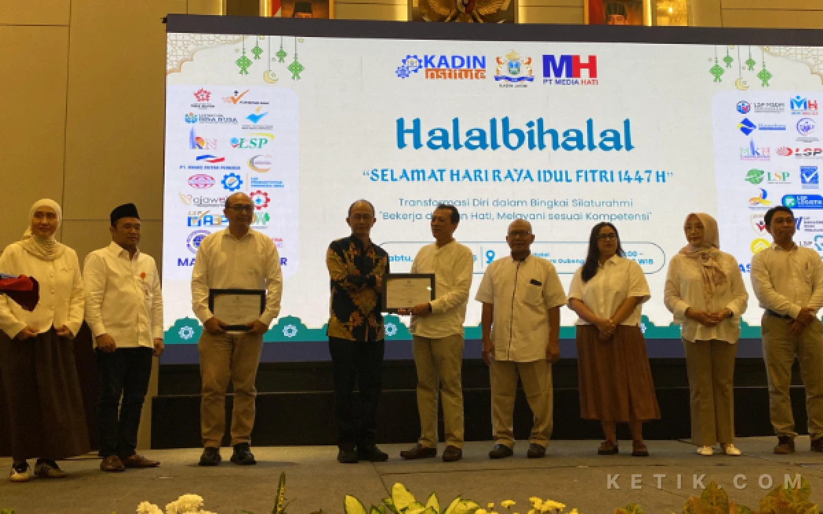 Thumbnail Berita - KADIN Jatim Dorong Sertifikasi Kompetensi untuk Perkuat SDM Hadapi Tantangan Global