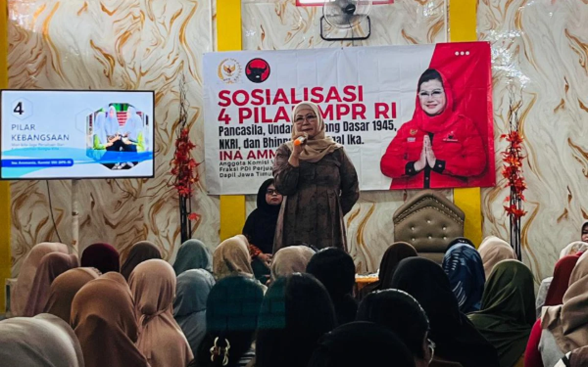 Thumbnail Berita - Ina Ammania Anggota DPR RI Fraksi PDI Perjuangan Tegaskan Pentingnya 4 Pilar Kebangsaan
