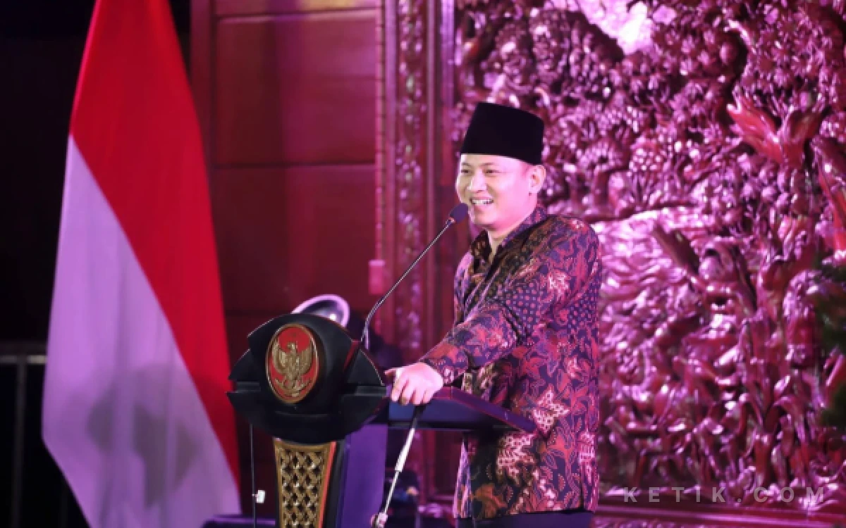 Thumbnail Berita - Bupati Trenggalek Mas Ipin Dapat Pujian Mensos Atas Pengelolaan Data Sosial