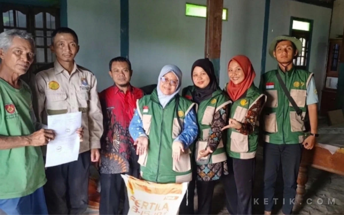 Tingkatkan Kualitas Tembakau, Distanbun Jateng Salurkan Stimulan Pupuk NPK Fertila di Rowosari