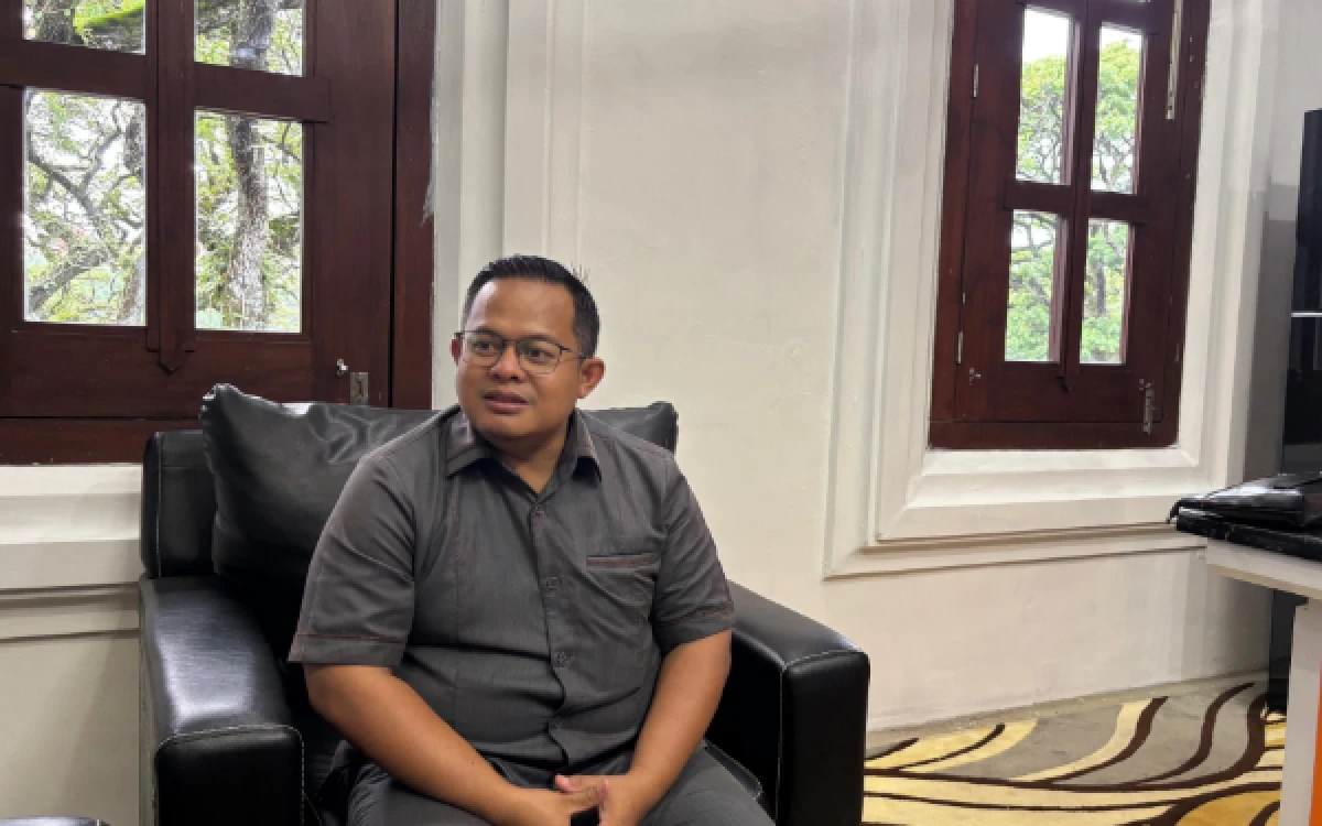 Thumbnail Berita - Wakil Ketua II DPRD Apresiasi Capaian Kota Malang, Soroti Transportasi Publik hingga Penanganan Banjir