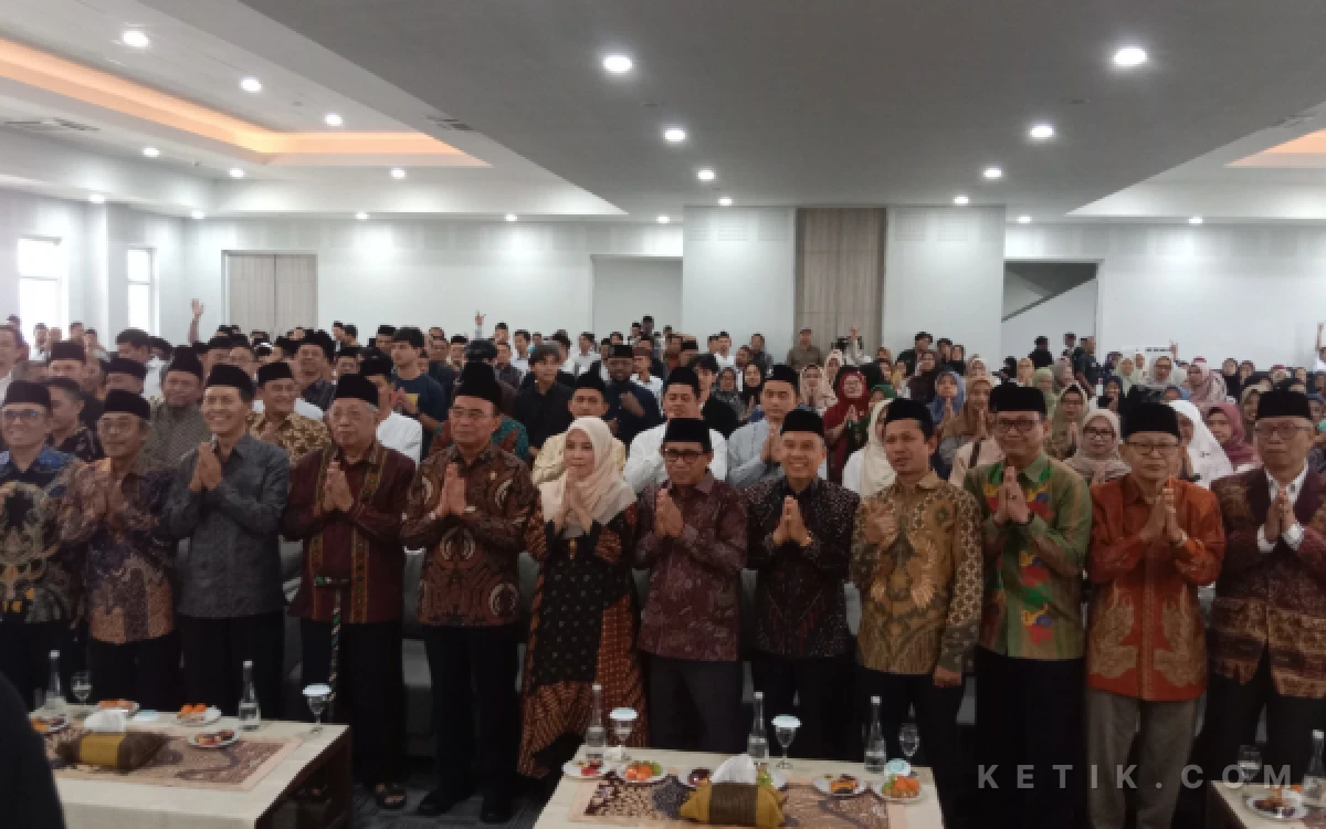 Thumbnail Berita - Halal Bihalal UIN Malang Bertabur Profesor, Dihadiri Para Rektor hingga Penasihat Presiden Muhadjir Effendy