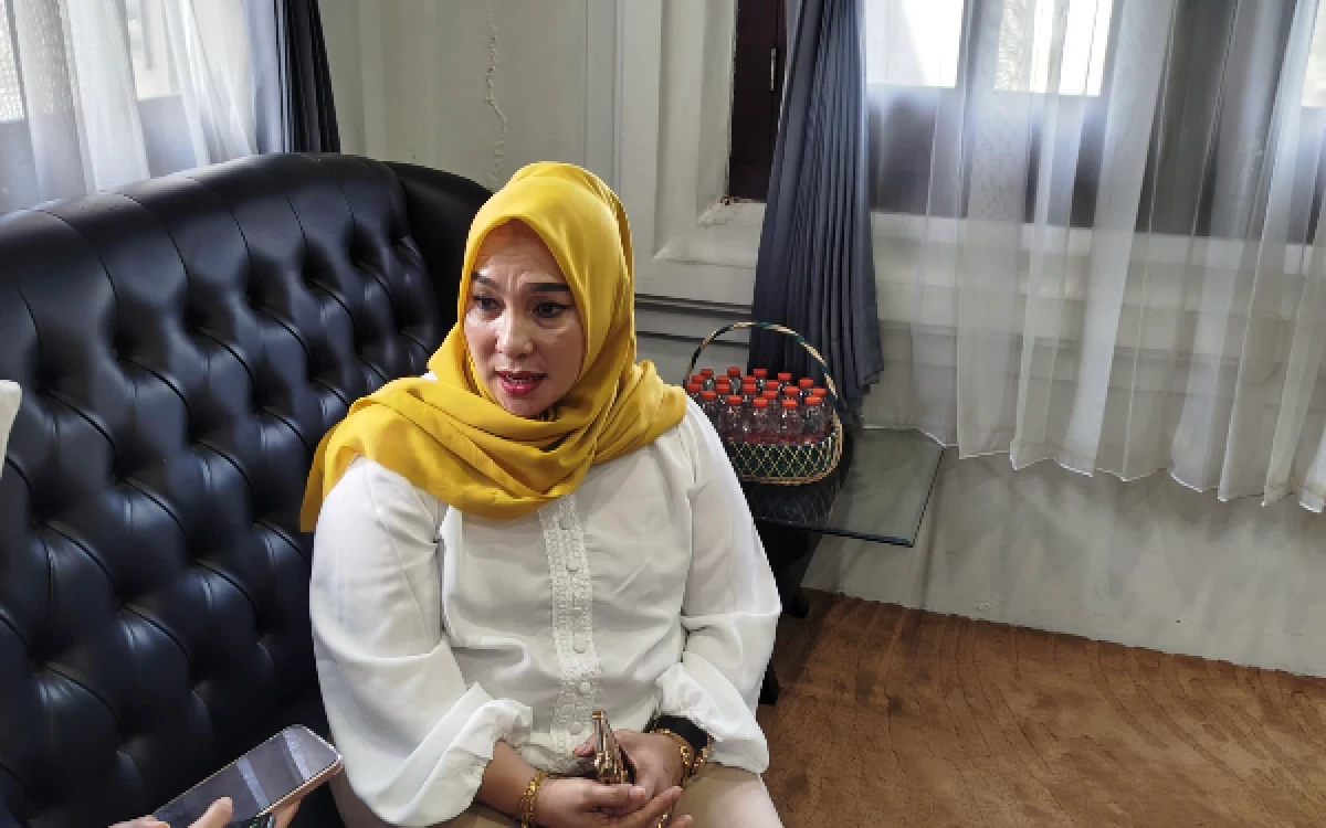 Thumbnail Berita - Perjuangkan Suara Perempuan, Ketua Komisi A DPRD Kota Malang Lelly Thresiyawati Aktif Serap Aspirasi Warga