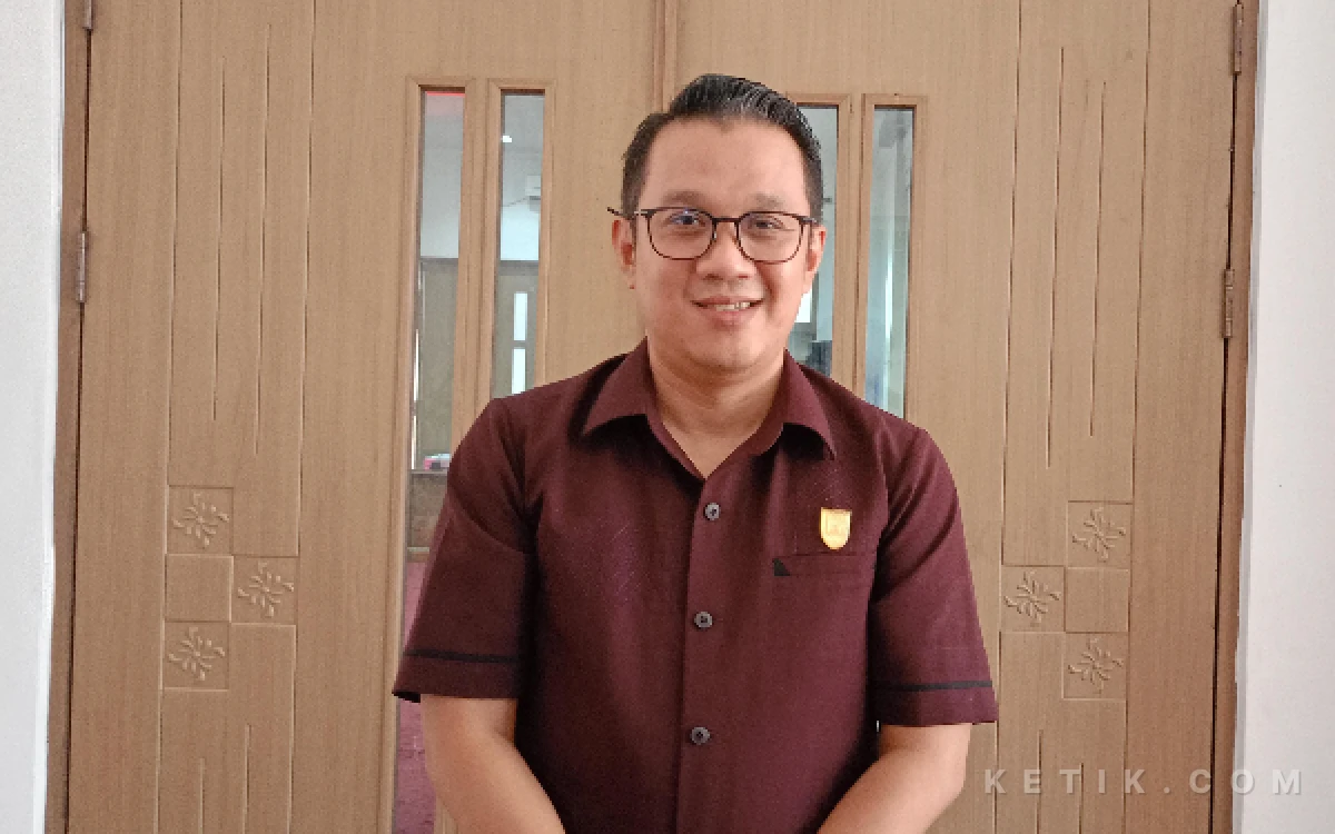 Thumbnail Berita - Pasca OTT KPK, DPRD Cilacap Sindy Syakir Ajak Publik Hormati Proses Hukum