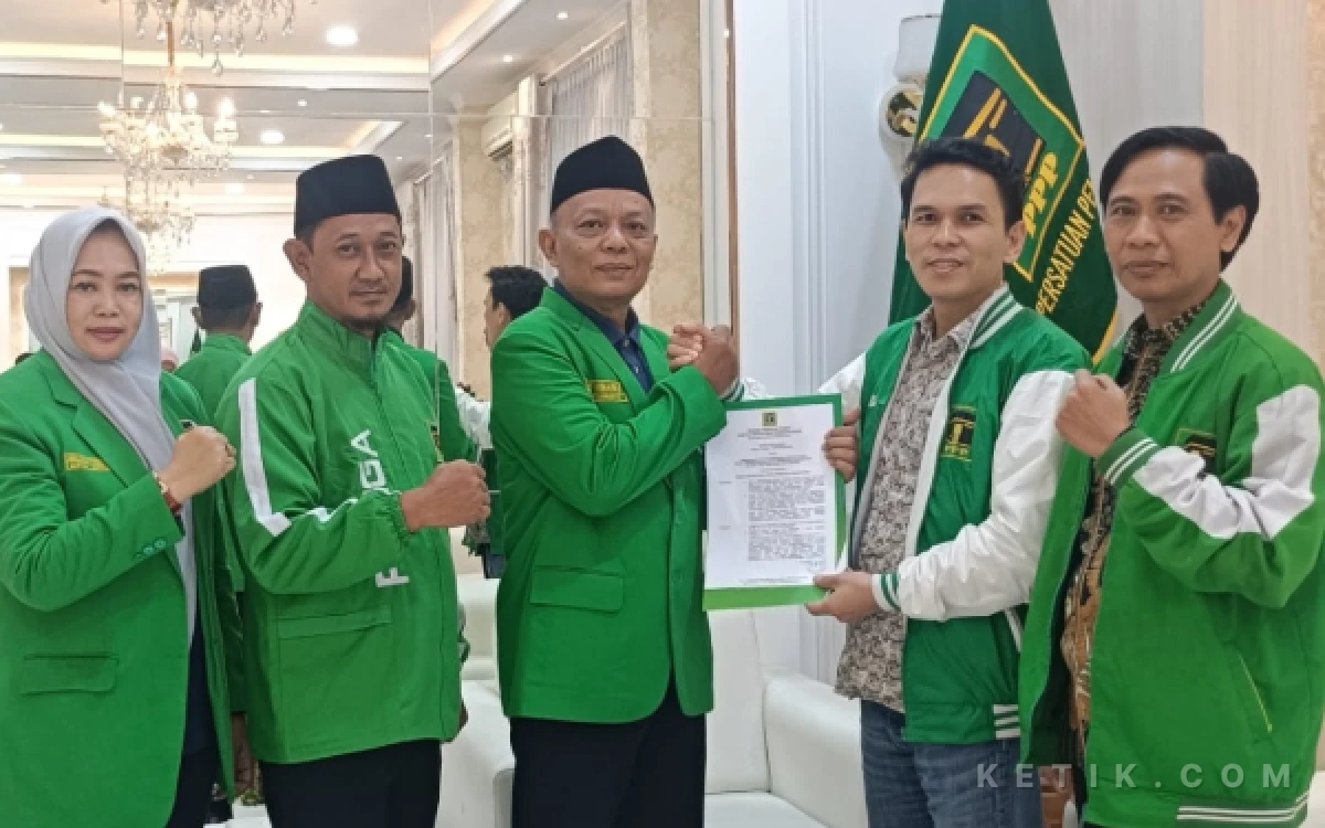 Thumbnail Berita - Resmi! Arif Winarko Nahkodai DPW PPP Jatim 2026-2031, Fokus Konsolidasi Hingga Akar Rumput