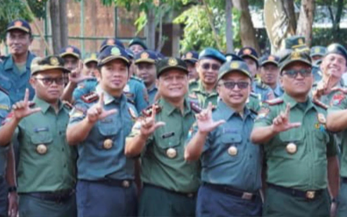 Thumbnail Berita - Usung Rasa Kebersamaan, Dishut Jatim Peringati Hari Bhakti Rimbawan ke 43