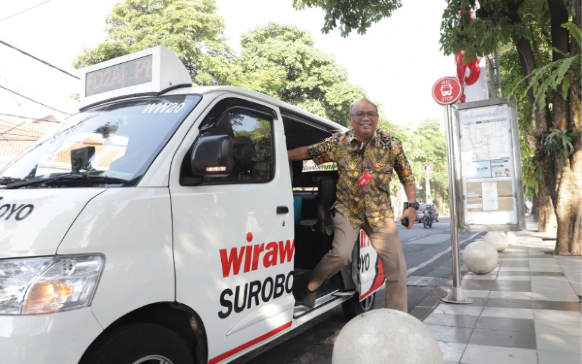 Thumbnail Berita - Hemat BBM, Pemkot Surabaya Pertimbangkan ASN Naik Transportasi Umum