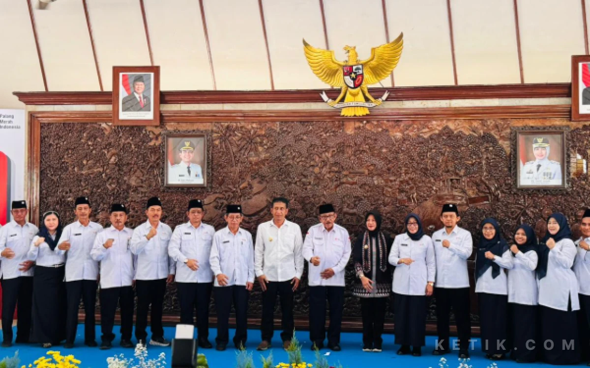 Thumbnail Berita - Dewan Kehormatan dan Pengurus PMI Bojonegoro 2026–2031 Resmi Dilantik
