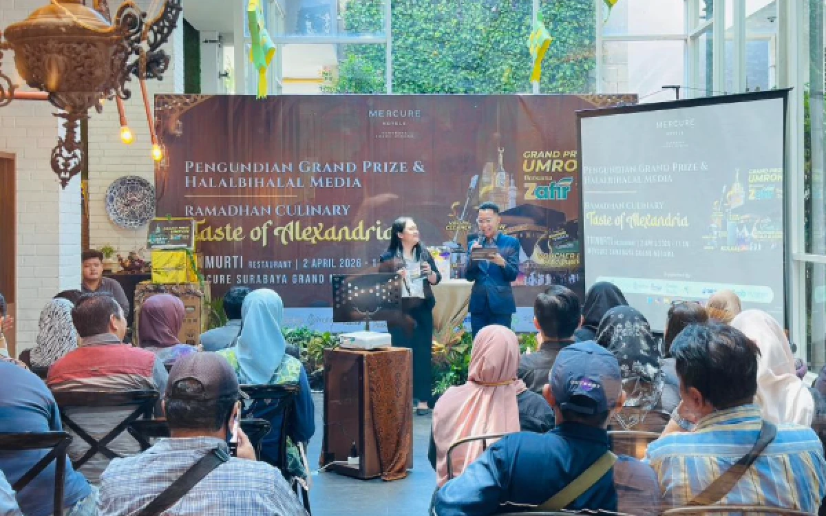 Thumbnail Berita - Suasana Halalbihalal dan Pengundian Grand Prize Umrah di Mercure Hotel Surabaya Grand Mirama