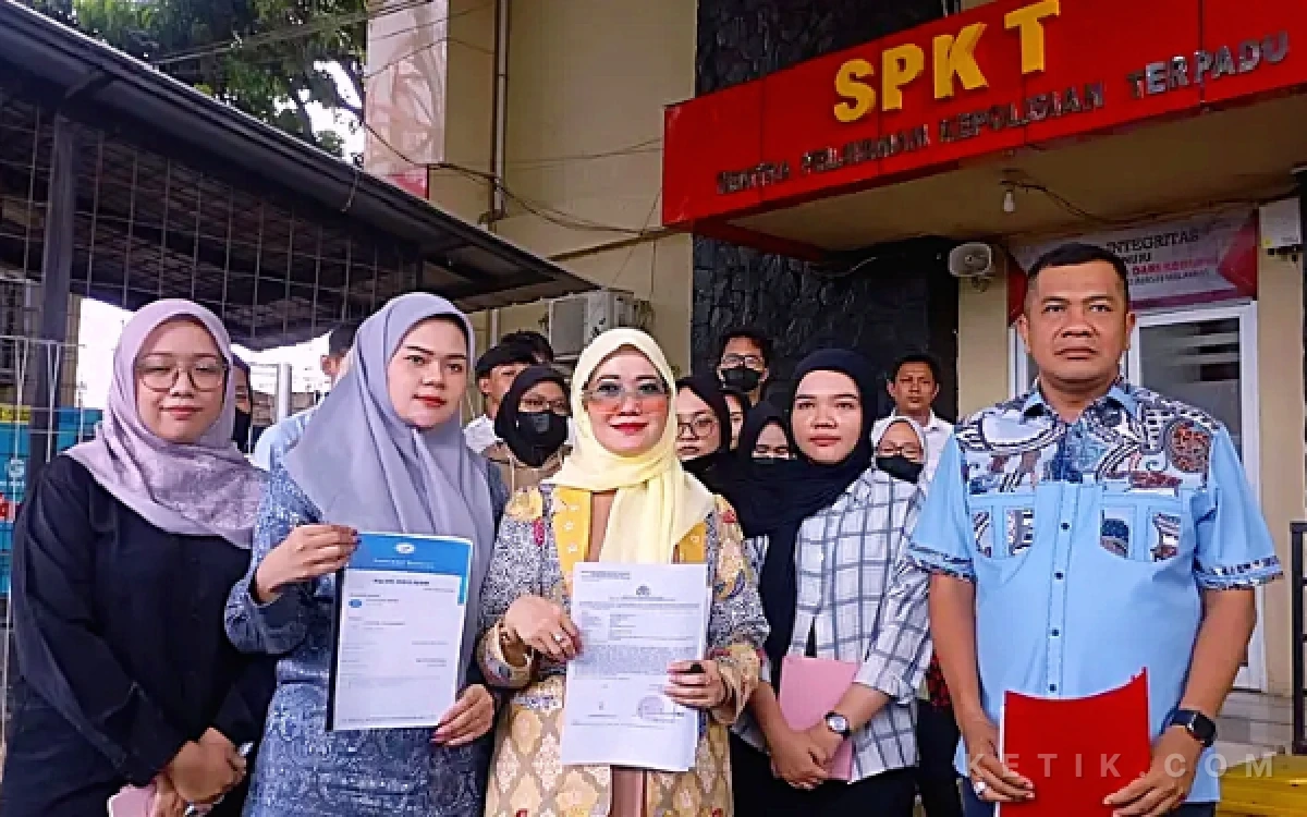 Thumbnail Berita - Puluhan Korban Seret Oknum Guru ke Polda Sumsel, Dugaan Penipuan Modus Tukar Uang Baru Tembus Rp1 Miliar