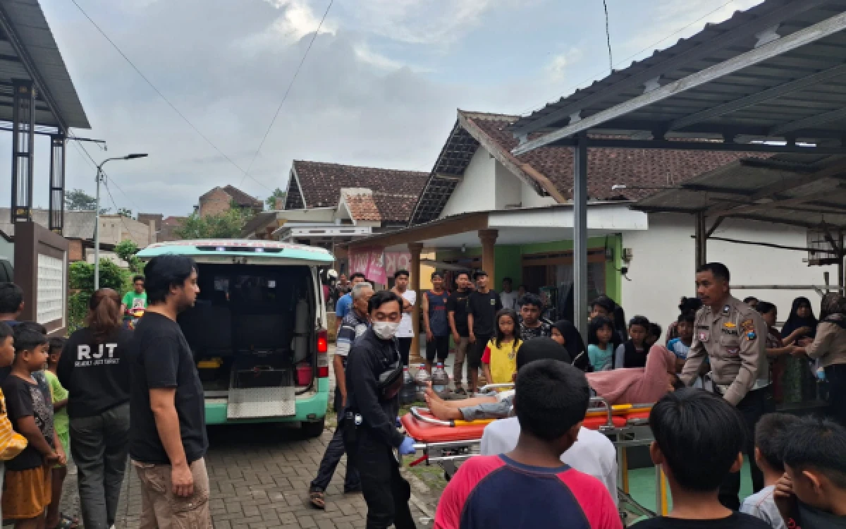 Thumbnail Berita - Tusuk Pemilik Kos di Kedungkandang Malang, Ayah dan Anak Diamankan Polisi!