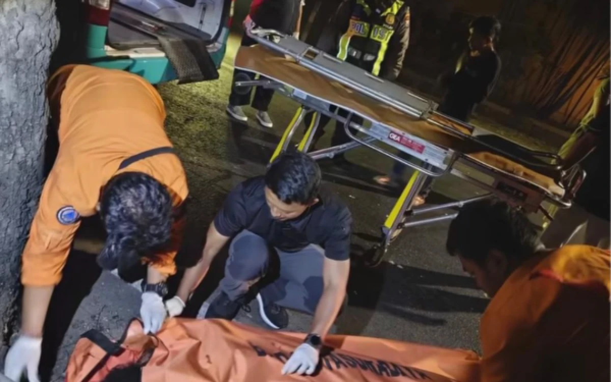 Thumbnail Berita - Kecelakaan Truk vs Motor di Mastrip Surabaya, Satu Pengendara Tewas