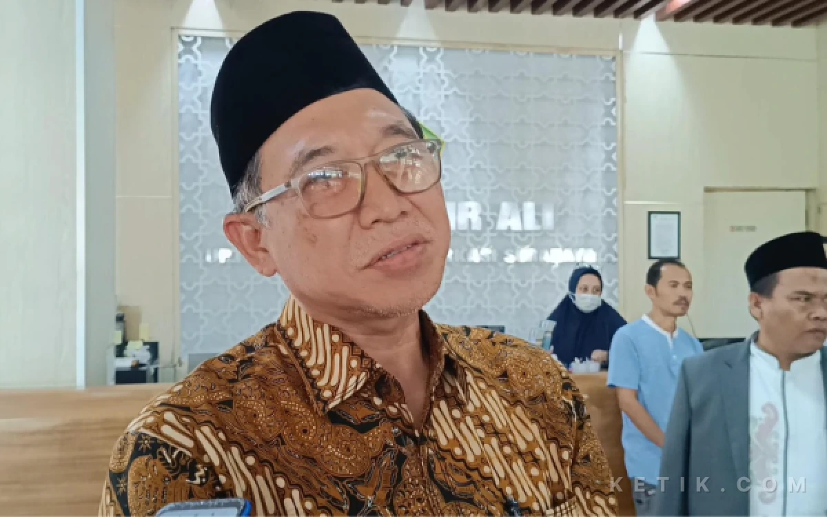 Thumbnail Berita - Penerbitan Visa Haji 2026 Hampir Rampung, Kemenhaj Jatim Sebut Proses Berjalan Lancar