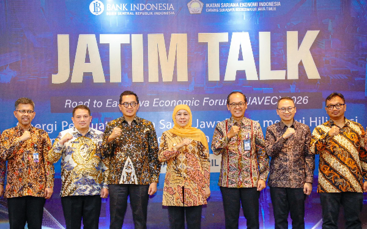 Thumbnail Berita - Lanjutkan Pertumbuhan Ekonomi Jatim, Gubernur Khofifah Ungkap Berbagai Hal Strategis Hadapi Dinamika Global