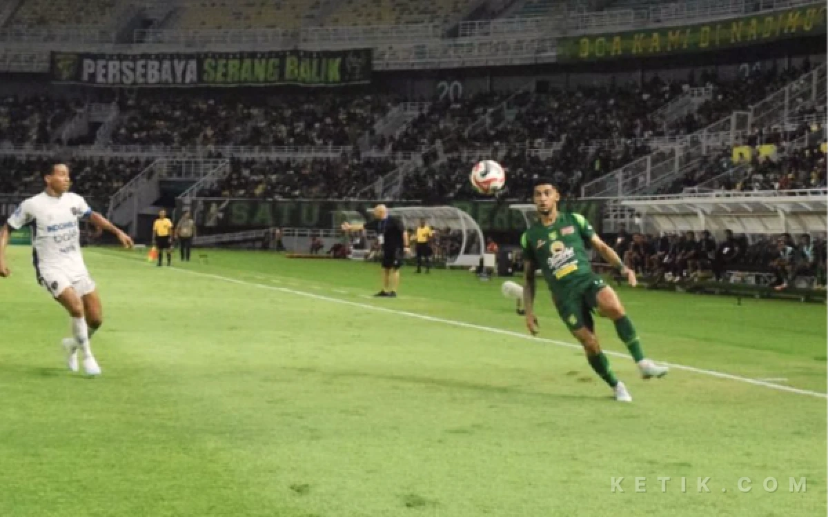 Thumbnail Berita - Persebaya Bangkit Tembus 5 Besar! Sukses Kalahkan Persita 1-0 di GBT