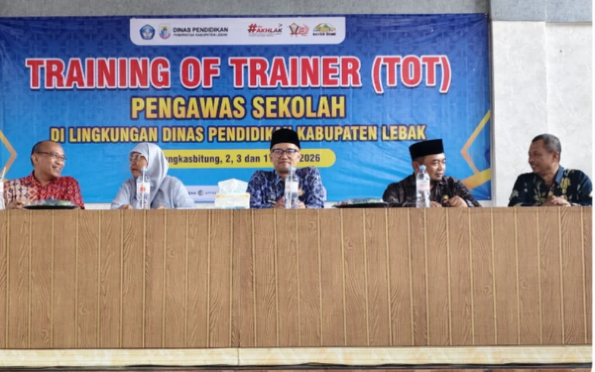 Thumbnail Berita - Dinas Pendidikan Lebak Gelar TOT Pengawas Sekolah, Dorong Transformasi Digital Pendidikan