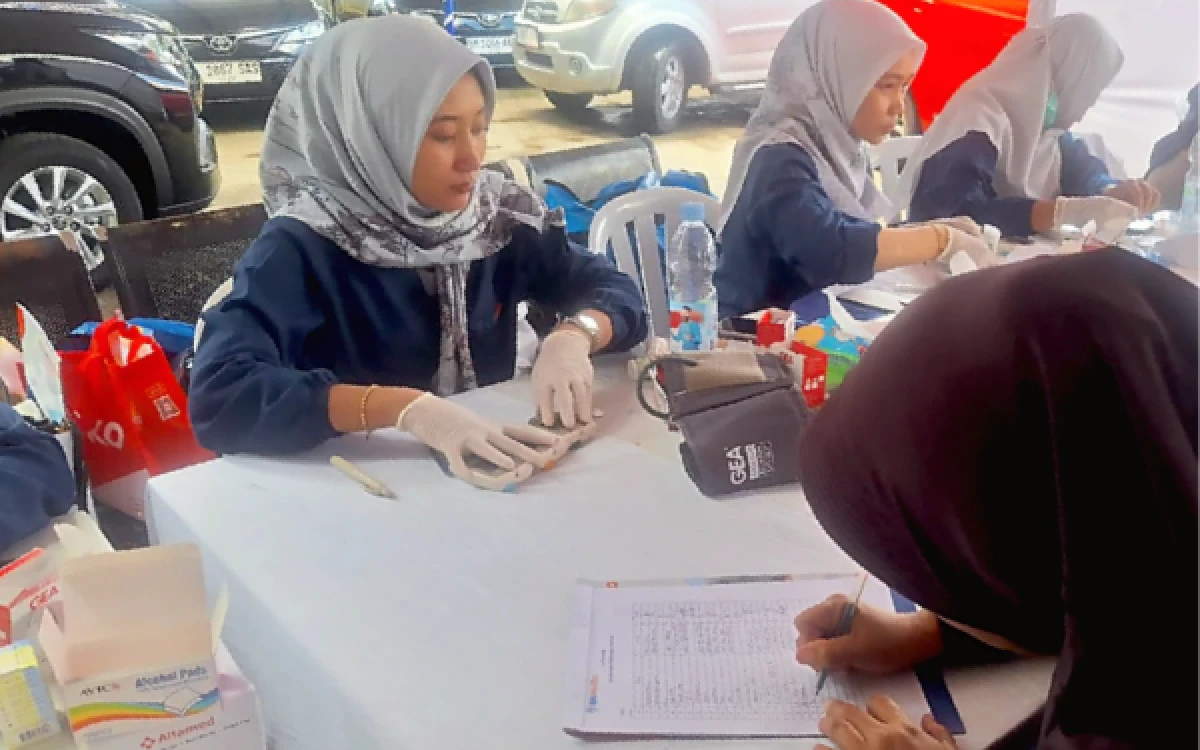 Thumbnail Berita - BRI Region 4 Palembang Gelar Cek Kesehatan Gratis, Warga Antusias Serbu Layanan BRIMedika