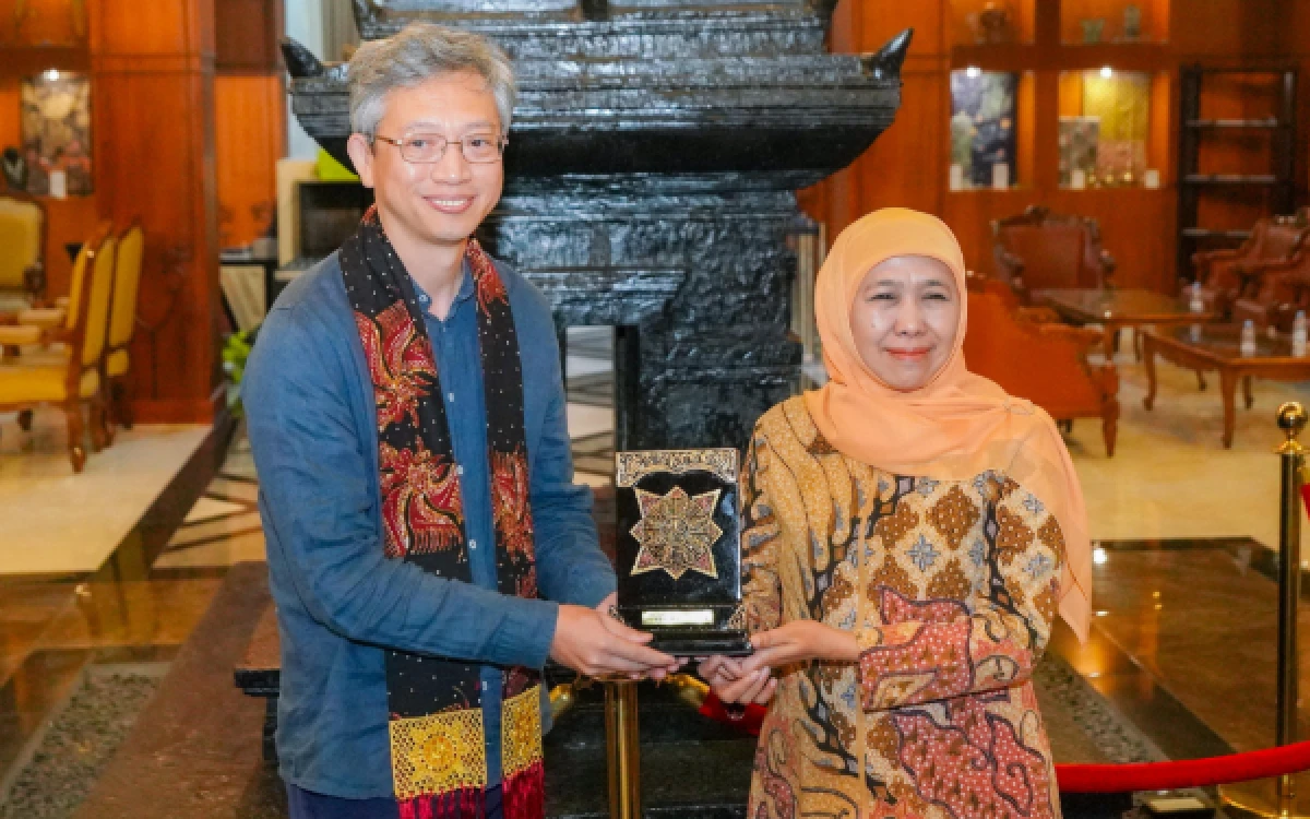 Gubernur Khofifah Terima Kunjungan Dubes RRT, Dorong Investasi hingga Energi Bersih di Jatim