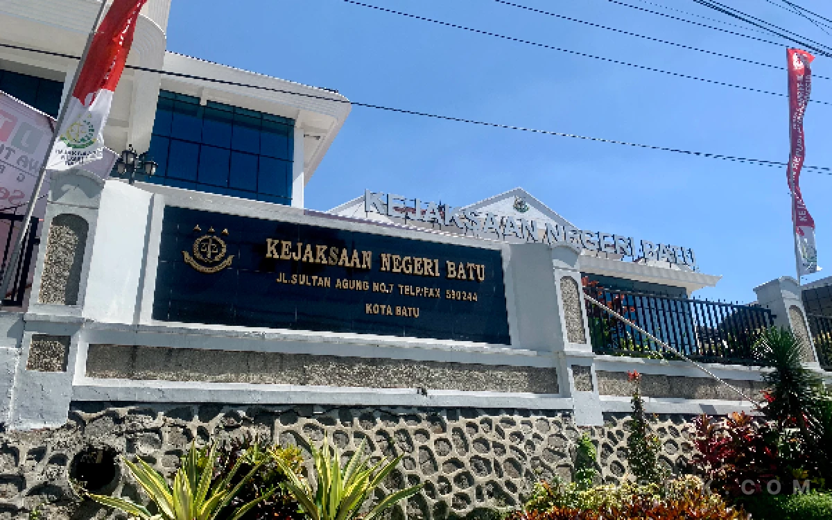 Thumbnail Berita - Polemik Kios Pasar Among Tani, DPRD Kota Batu Dukung Kejari Bongkar Dugaan Penyimpangan