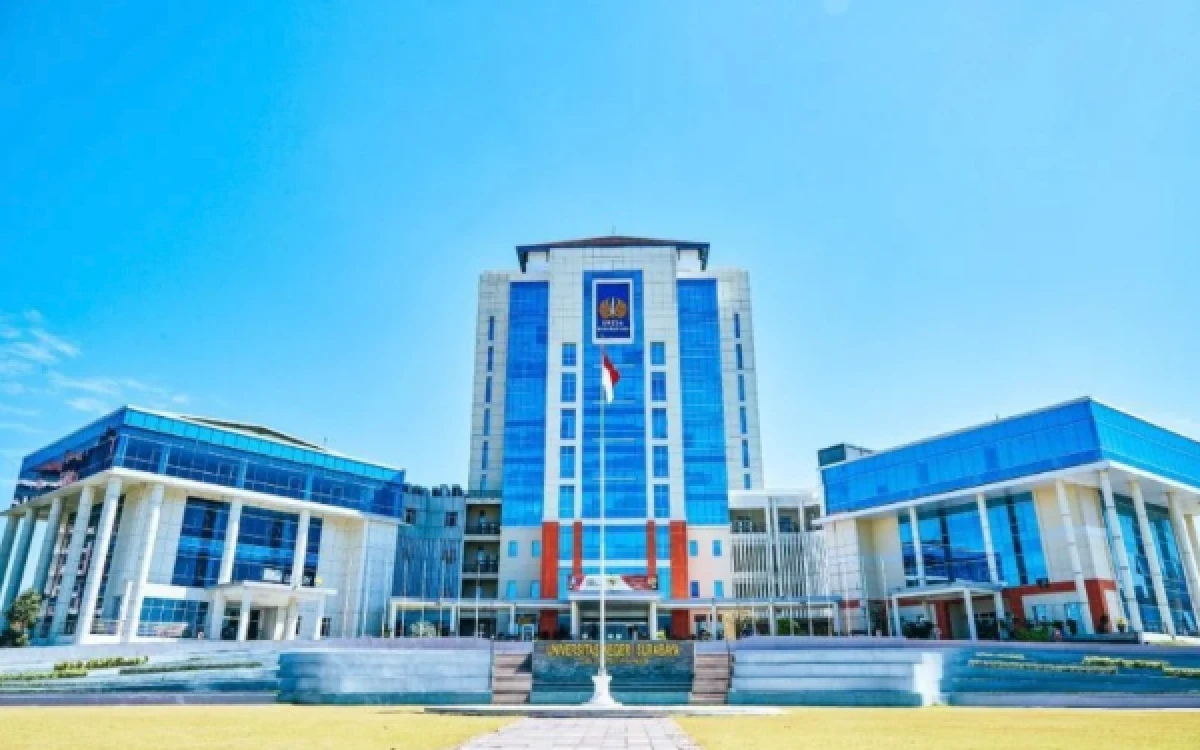 Thumbnail Berita - Golden Ticket Unesa 2026: Jalur Prestasi Tanpa Tes, Bisa Kuliah Gratis hingga 8 Semester