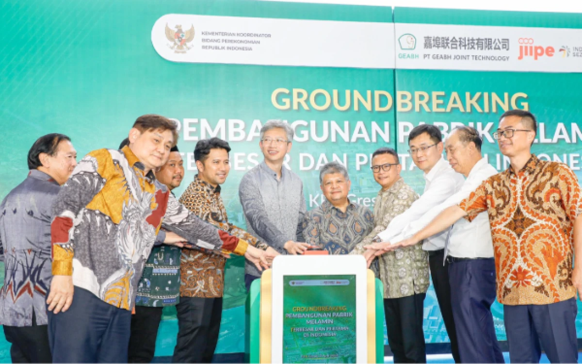 Thumbnail Berita - Wagub Emil Hadiri Groundbreaking PT Geabh, Investasi Rp5,4 Triliun Dorong Hilirisasi Industri Kimia Jatim