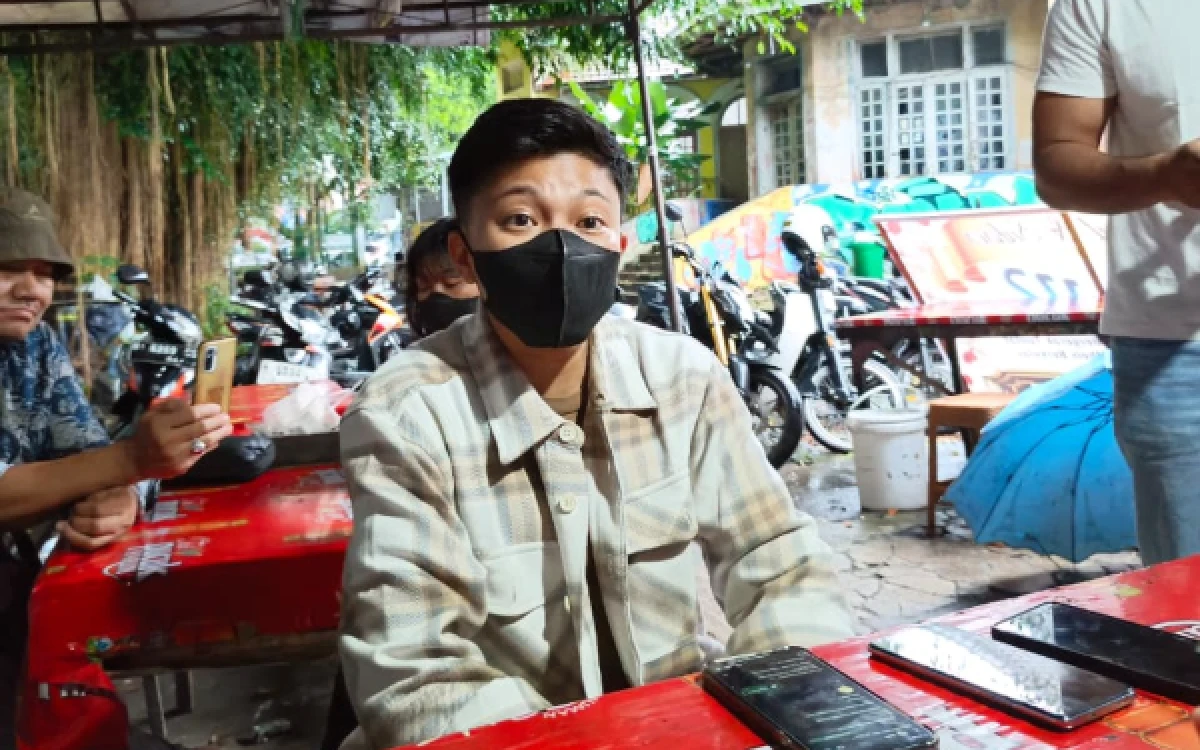 Thumbnail Berita - Heboh Nikah Siri Sesama Perempuan di Malang! Mengaku Dipaksa Ijab Kabul, "Suami" Curigai Motif Ekonomi