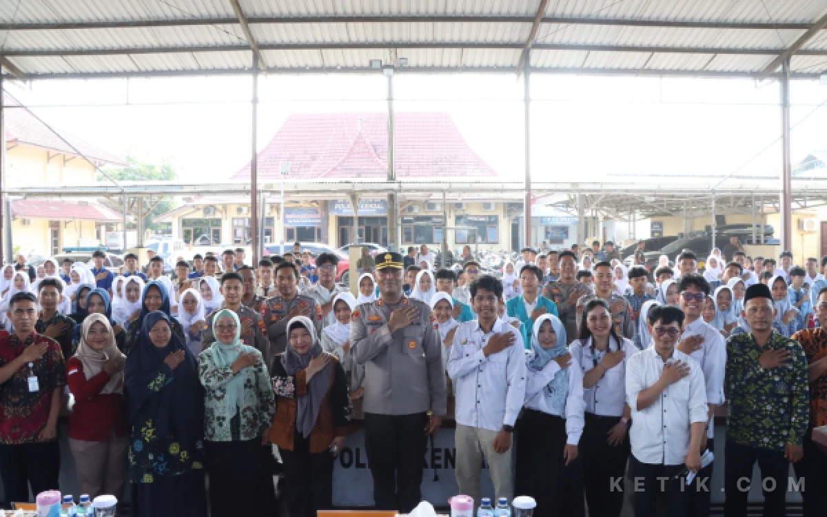 Thumbnail Berita - Siapkan Generasi "Melek" AI, Polres Kendal Luncurkan Pilot Project AI Ready ASEAN